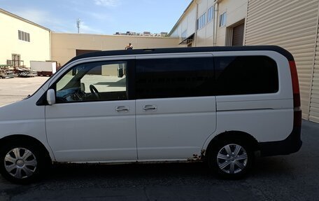 Honda Stepwgn II рестайлинг, 2003 год, 629 000 рублей, 2 фотография