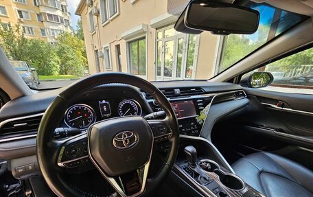 Toyota Camry, 2018 год, 2 399 999 рублей, 4 фотография