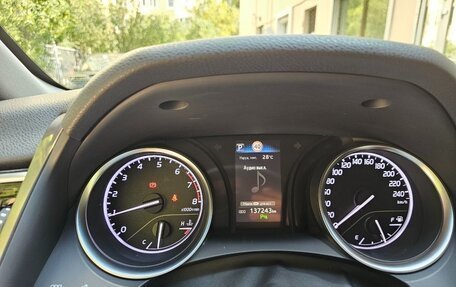 Toyota Camry, 2018 год, 2 399 999 рублей, 5 фотография