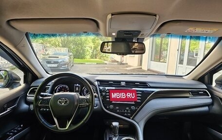 Toyota Camry, 2018 год, 2 399 999 рублей, 6 фотография