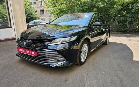 Toyota Camry, 2018 год, 2 399 999 рублей, 15 фотография