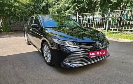 Toyota Camry, 2018 год, 2 399 999 рублей, 16 фотография