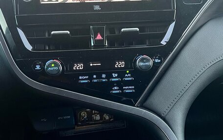 Toyota Camry, 2021 год, 3 350 000 рублей, 16 фотография