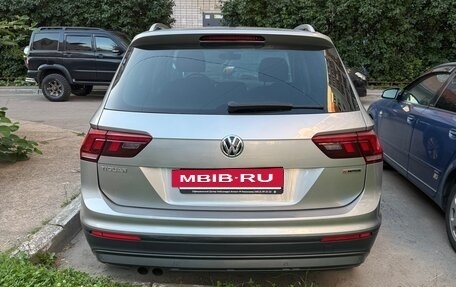 Volkswagen Tiguan II, 2018 год, 2 450 000 рублей, 3 фотография