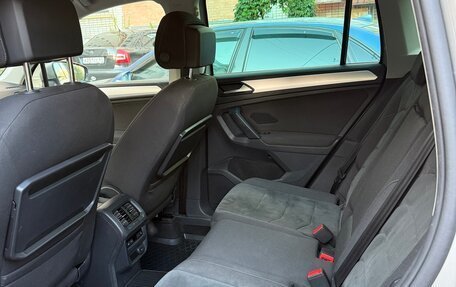Volkswagen Tiguan II, 2018 год, 2 450 000 рублей, 5 фотография
