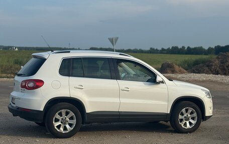 Volkswagen Tiguan I, 2011 год, 1 090 000 рублей, 6 фотография