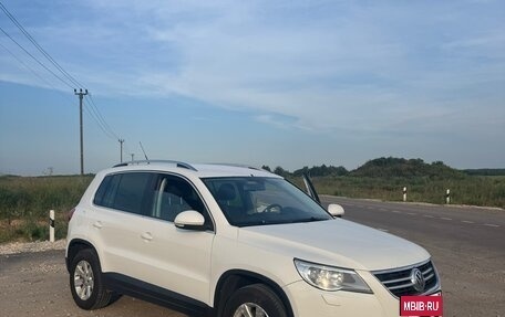 Volkswagen Tiguan I, 2011 год, 1 090 000 рублей, 2 фотография