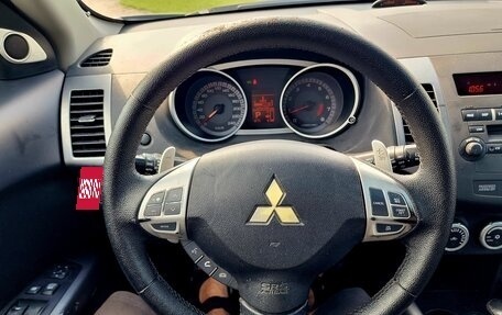 Mitsubishi Outlander III рестайлинг 3, 2008 год, 799 000 рублей, 21 фотография