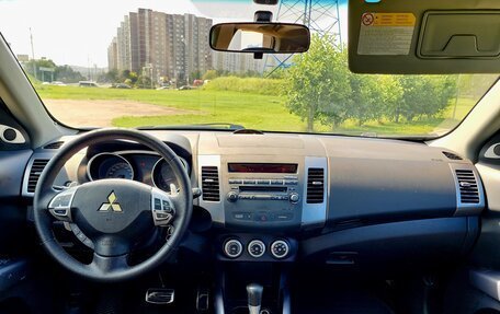 Mitsubishi Outlander III рестайлинг 3, 2008 год, 799 000 рублей, 23 фотография