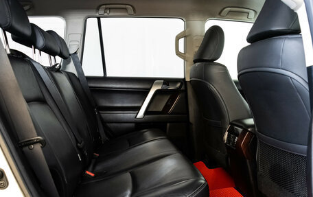Toyota Land Cruiser Prado 150 рестайлинг 2, 2016 год, 3 499 000 рублей, 15 фотография
