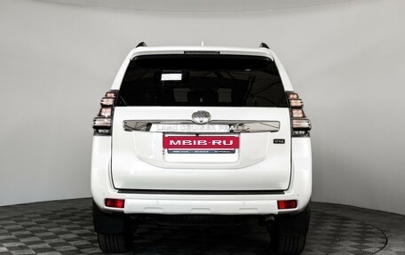 Toyota Land Cruiser Prado 150 рестайлинг 2, 2016 год, 3 499 000 рублей, 6 фотография
