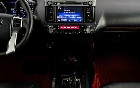 Toyota Land Cruiser Prado 150 рестайлинг 2, 2016 год, 3 499 000 рублей, 12 фотография