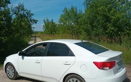KIA Cerato III, 2011 год, 700 000 рублей, 3 фотография