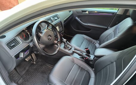 Volkswagen Jetta VI, 2016 год, 1 550 000 рублей, 17 фотография