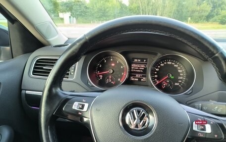 Volkswagen Jetta VI, 2016 год, 1 550 000 рублей, 13 фотография