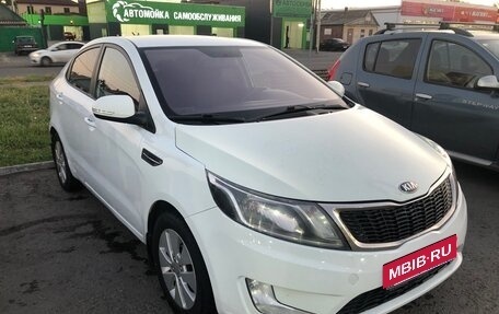 KIA Rio III рестайлинг, 2013 год, 780 000 рублей, 2 фотография
