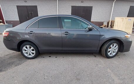 Toyota Camry, 2010 год, 1 280 000 рублей, 1 фотография