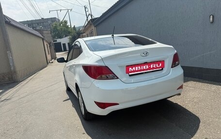 Hyundai Solaris II рестайлинг, 2016 год, 910 000 рублей, 2 фотография