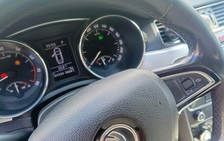 Skoda Superb III рестайлинг, 2013 год, 1 150 000 рублей, 6 фотография