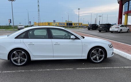 Audi A4, 2014 год, 2 300 000 рублей, 11 фотография