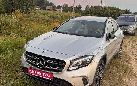 Mercedes-Benz GLA, 2018 год, 2 400 000 рублей, 2 фотография