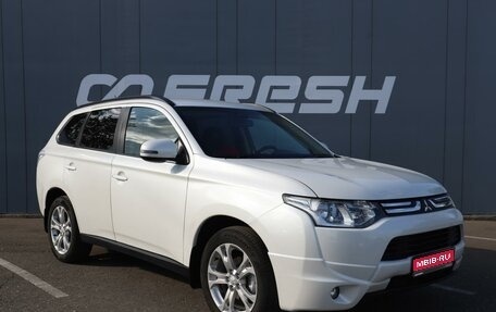 Mitsubishi Outlander III рестайлинг 3, 2014 год, 1 550 000 рублей, 1 фотография