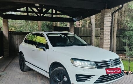 Volkswagen Touareg III, 2017 год, 3 900 000 рублей, 2 фотография
