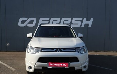 Mitsubishi Outlander III рестайлинг 3, 2014 год, 1 550 000 рублей, 3 фотография