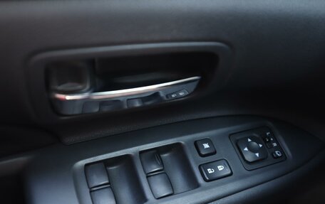 Mitsubishi Outlander III рестайлинг 3, 2014 год, 1 550 000 рублей, 13 фотография