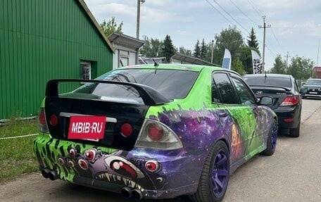 Toyota Altezza, 2000 год, 1 100 000 рублей, 2 фотография