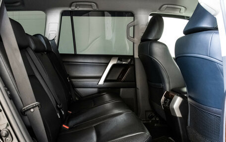 Toyota Land Cruiser Prado 150 рестайлинг 2, 2013 год, 2 199 000 рублей, 21 фотография