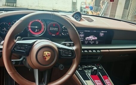 Porsche 911, 2021 год, 15 300 000 рублей, 14 фотография