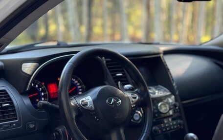 Infiniti FX II, 2011 год, 1 450 000 рублей, 12 фотография
