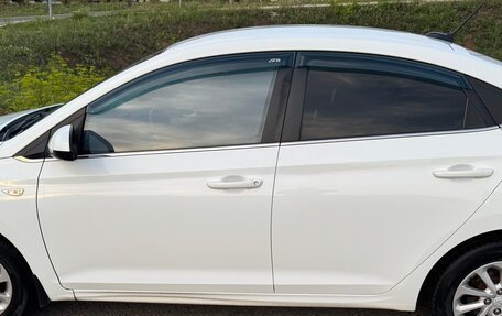 Hyundai Solaris II рестайлинг, 2017 год, 1 600 000 рублей, 4 фотография