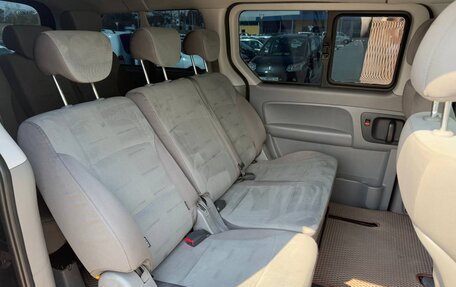 Hyundai H-1 II рестайлинг, 2012 год, 1 570 000 рублей, 4 фотография