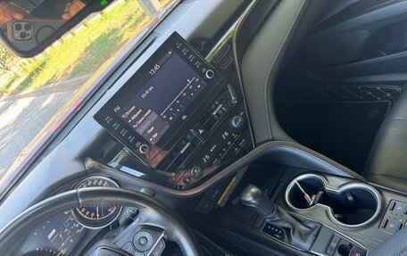 Toyota Camry, 2021 год, 2 700 000 рублей, 11 фотография