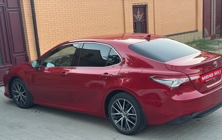 Toyota Camry, 2021 год, 2 700 000 рублей, 6 фотография