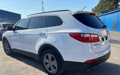 Hyundai Santa Fe III рестайлинг, 2014 год, 1 989 000 рублей, 3 фотография