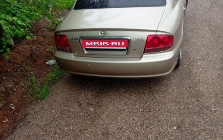 Hyundai Sonata IV рестайлинг, 2005 год, 330 000 рублей, 4 фотография