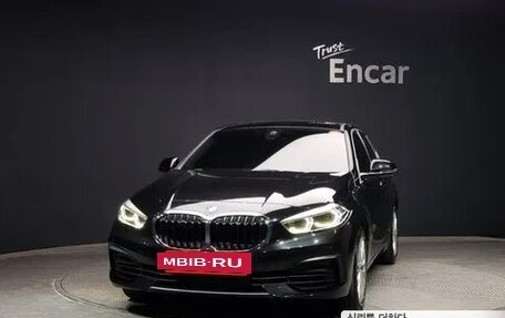 BMW 1 серия, 2021 год, 2 550 000 рублей, 2 фотография