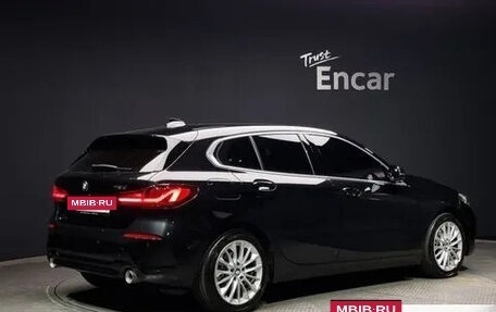 BMW 1 серия, 2021 год, 2 550 000 рублей, 4 фотография