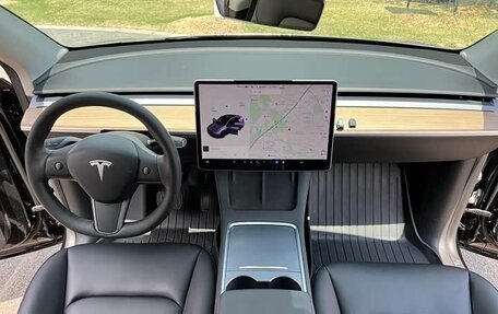Tesla Model Y I, 2021 год, 2 550 000 рублей, 11 фотография