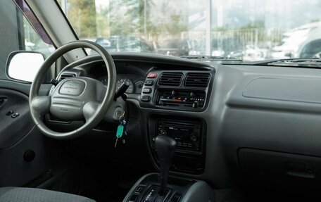 Chevrolet Tracker II, 2001 год, 530 000 рублей, 10 фотография
