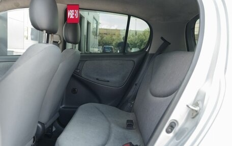 Toyota Vitz, 2000 год, 380 000 рублей, 19 фотография