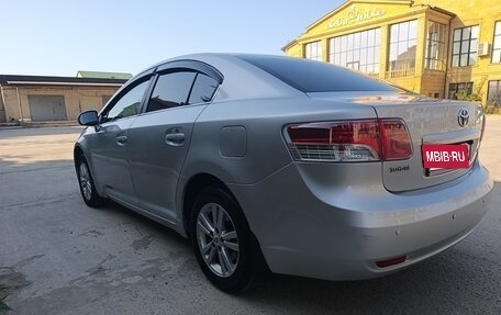Toyota Avensis III рестайлинг, 2009 год, 1 030 000 рублей, 12 фотография