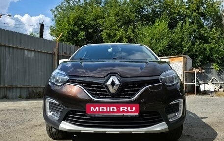 Renault Kaptur I рестайлинг, 2018 год, 1 499 000 рублей, 2 фотография