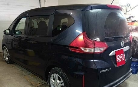 Honda Freed II, 2019 год, 1 850 000 рублей, 4 фотография