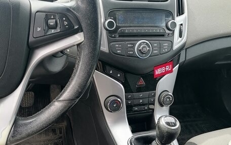 Chevrolet Cruze II, 2012 год, 800 000 рублей, 3 фотография