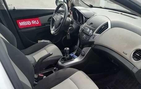 Chevrolet Cruze II, 2012 год, 800 000 рублей, 4 фотография