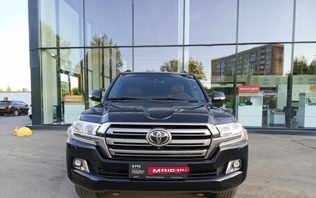 Toyota Land Cruiser 200, 2016 год, 5 690 000 рублей, 2 фотография